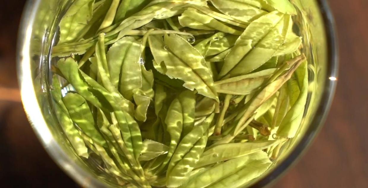 喝茶有益健康八种茶不宜喝,饮茶过多影响睡眠质量