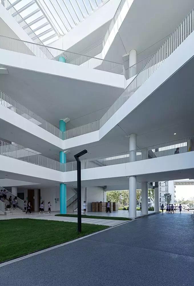 重庆两江中学喜报,重庆南开两江中学什么时候修建的