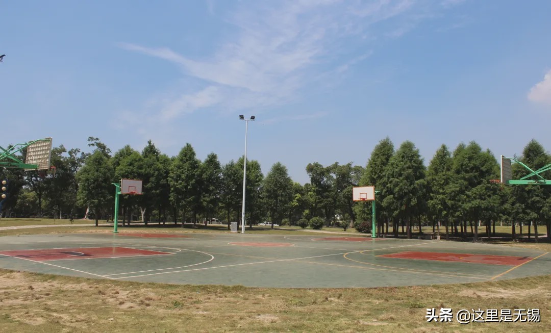 无锡网红打卡地彩虹跑道,无锡古运河健身步道