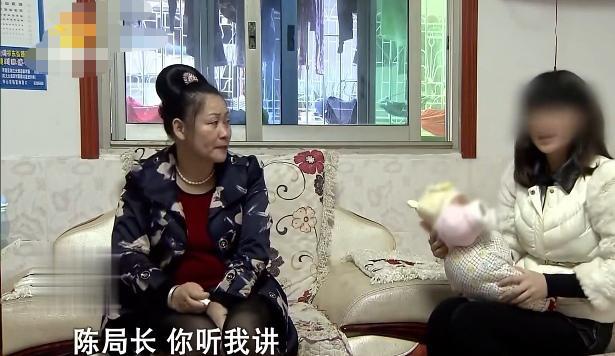 19岁姑娘生下孩子被富二代抛弃,19岁女孩生下女婴后男友与其分手