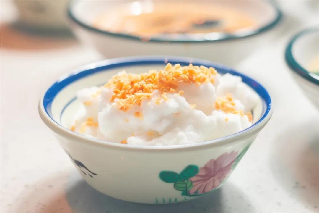 等位2000桌的“卤校长”杀进人广！女生来，免费吃