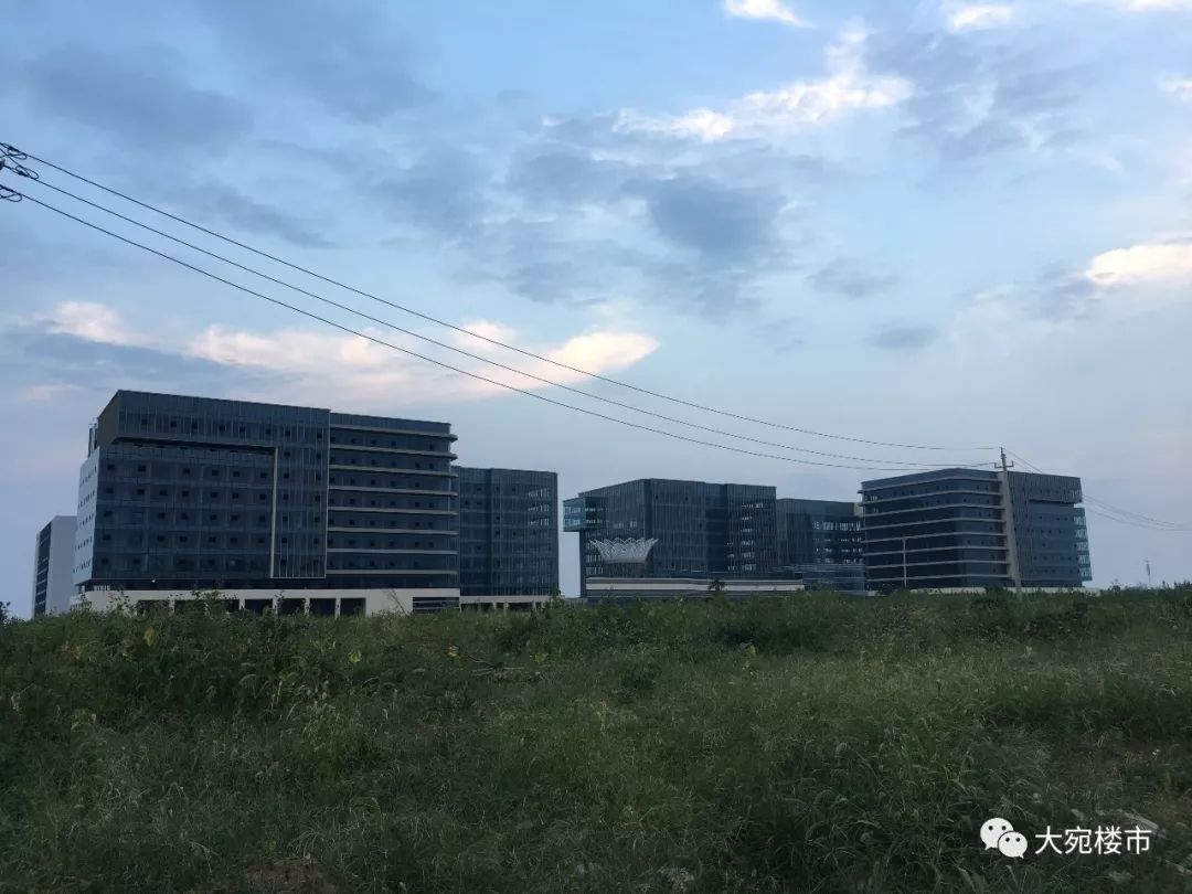 南阳三馆一院是不是每天都开,南阳三馆一院平时人多不