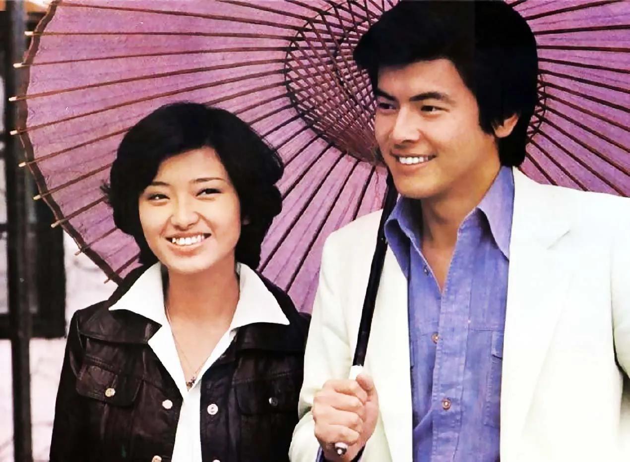 女神铃木保奈美：两婚两离，息影十年育三女，爱情终于败给现实