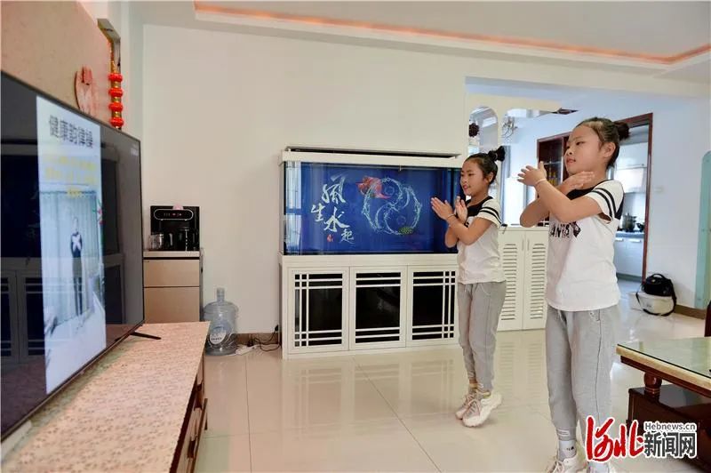 当教练直播,当体育老师练散打