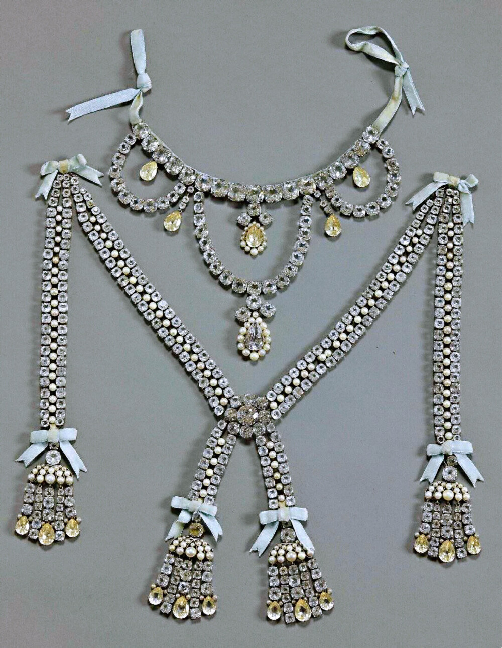 沙皇珠宝,20世纪的皇室珠宝真正的钻石皇冠