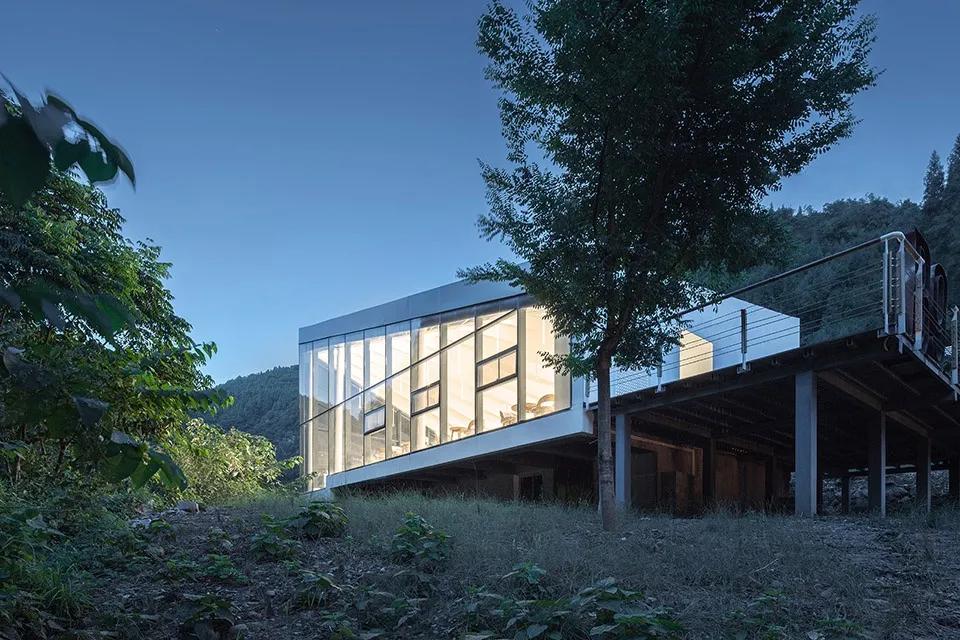 大山里的茶吧咖啡馆在哪里,隐藏在大山里的咖啡馆