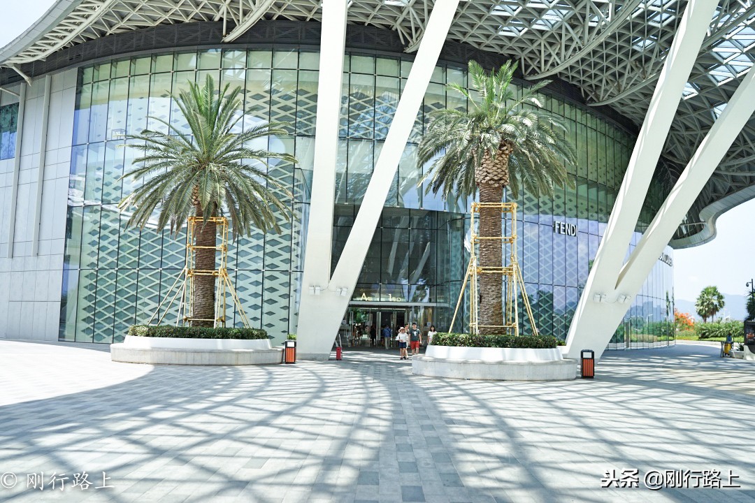 海南三亚国际免税城购物自提 (海南三亚免税城攻略)