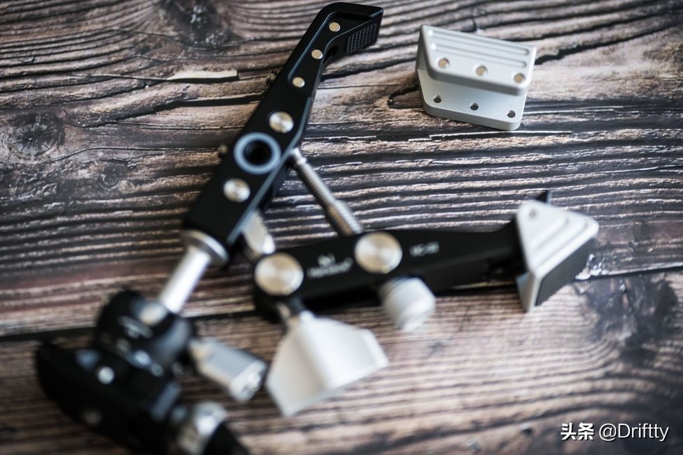 马小路三脚架02和06的区别,马小路mt2543三脚架测评