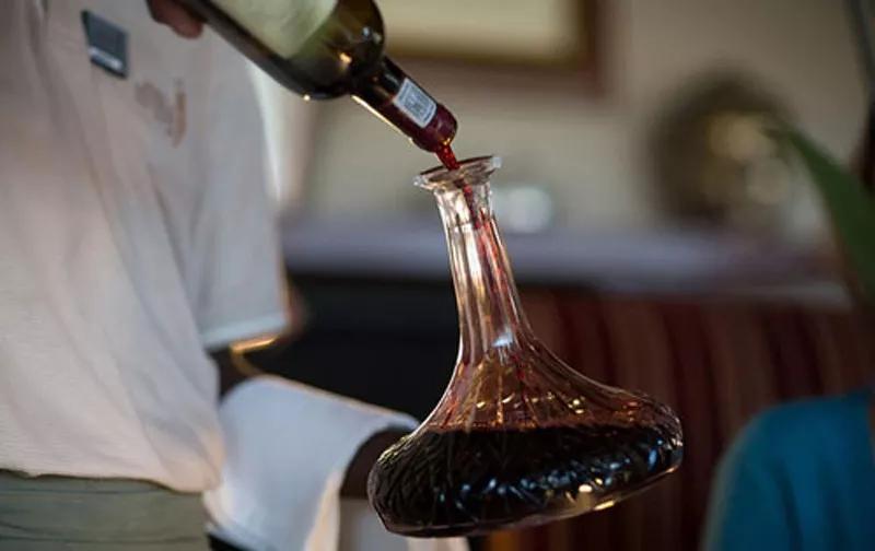 葡萄酒为什么要醒酒一般需要多久,葡萄酒需要醒酒是什么意思