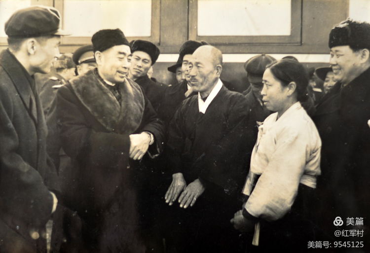 为志愿军烈士墓和毛岸英烈士墓写碑文的罗继五