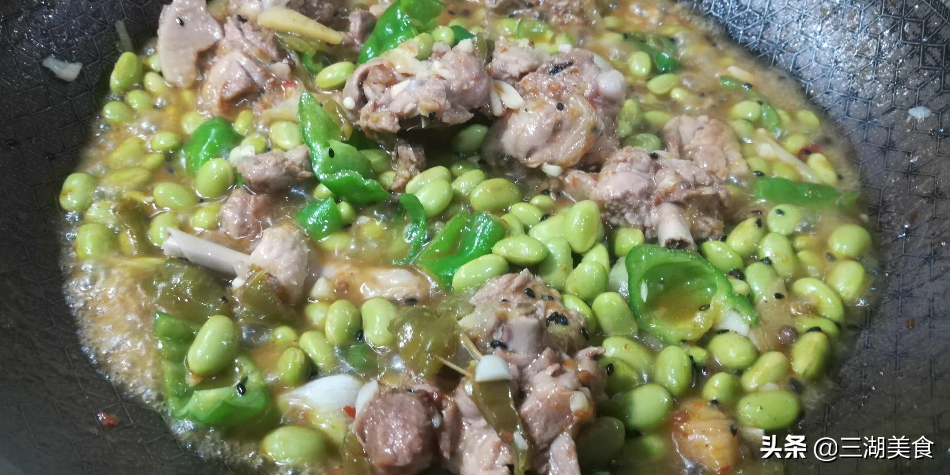 鸭肉炒青豆正宗做法,青豆炒鸭肉做法