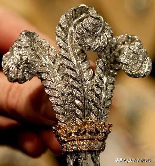 英国王室叶子胸针,威尔士胸针