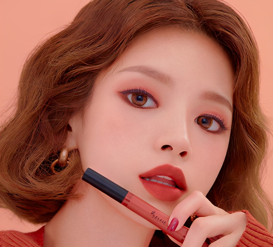 百元内的8支平价口红，曾被美国彩妆杂志推荐过的唇釉才38