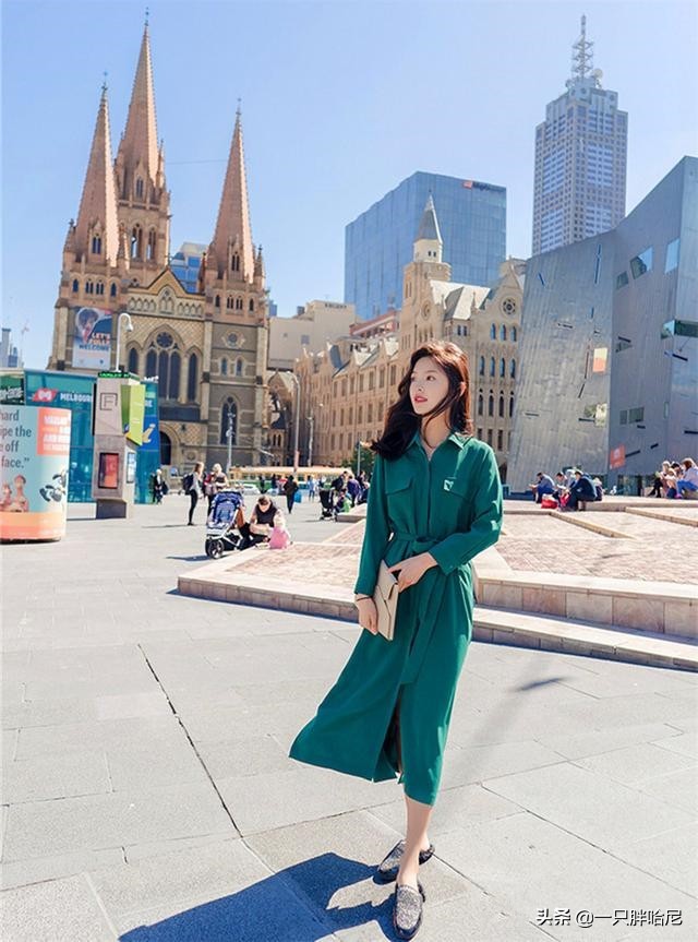 适合小个子穿的过膝裙子,最近很火的短裙子叫什么