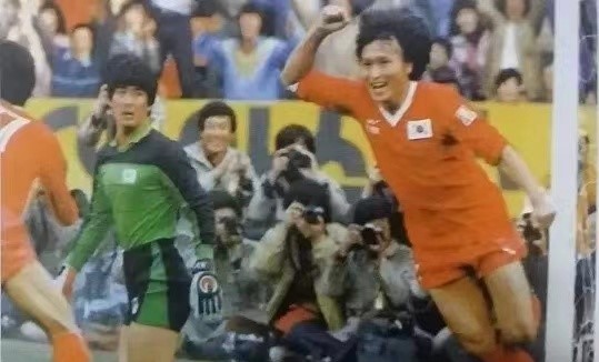 近5年中国和韩国足球历史对比,求索中国前十年史