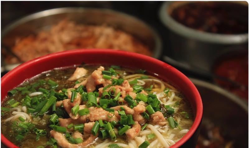 吃在“远航大酒楼”,绵阳学生的最高伙食标准