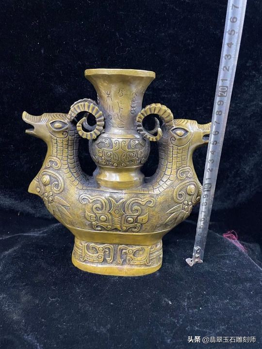 结婚三金买多少克黄金合适,结婚三金是黄金好还是白金好