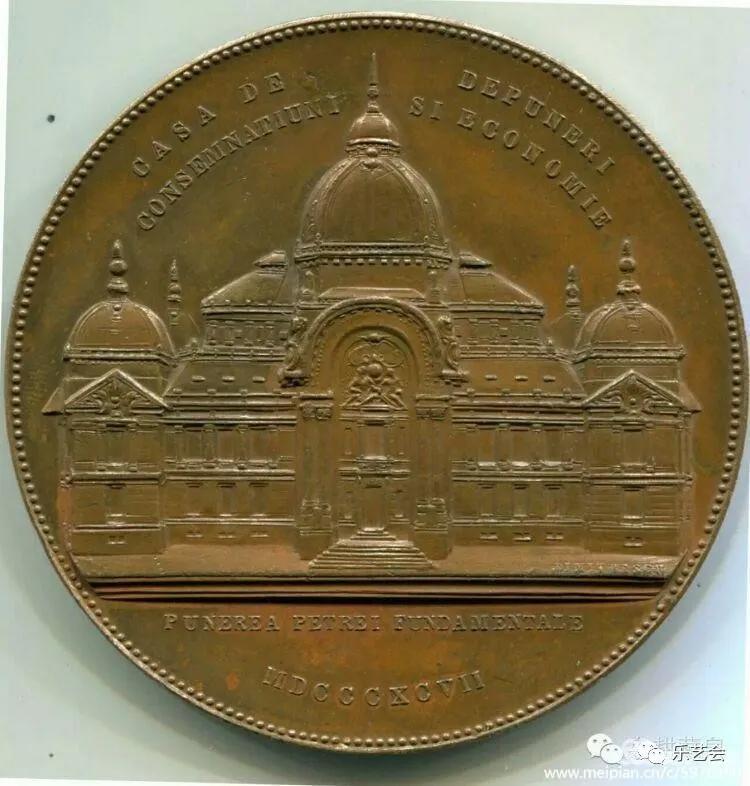 泉耕：教堂建筑金属章