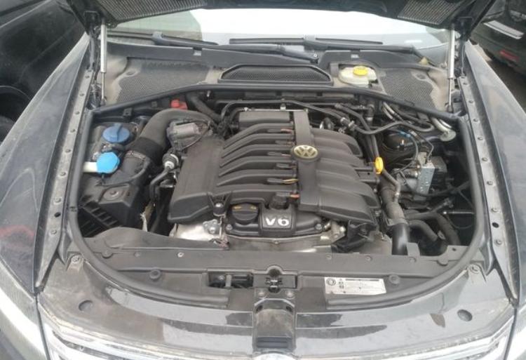 二手车辉腾30万元,二手车辉腾28万