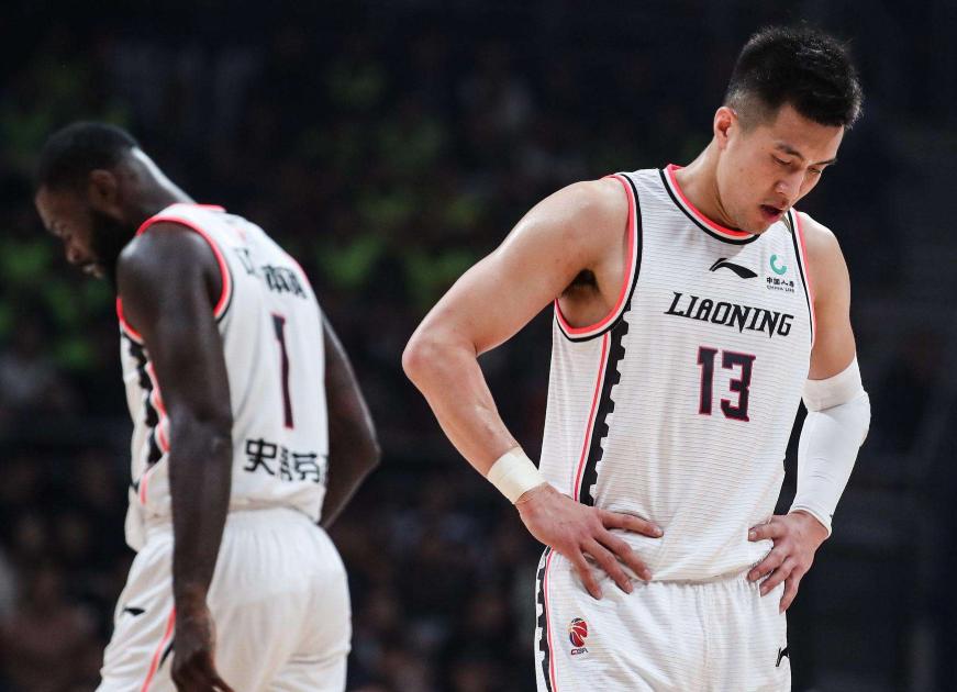 郭艾伦衣服李宁,郭艾伦不穿李宁