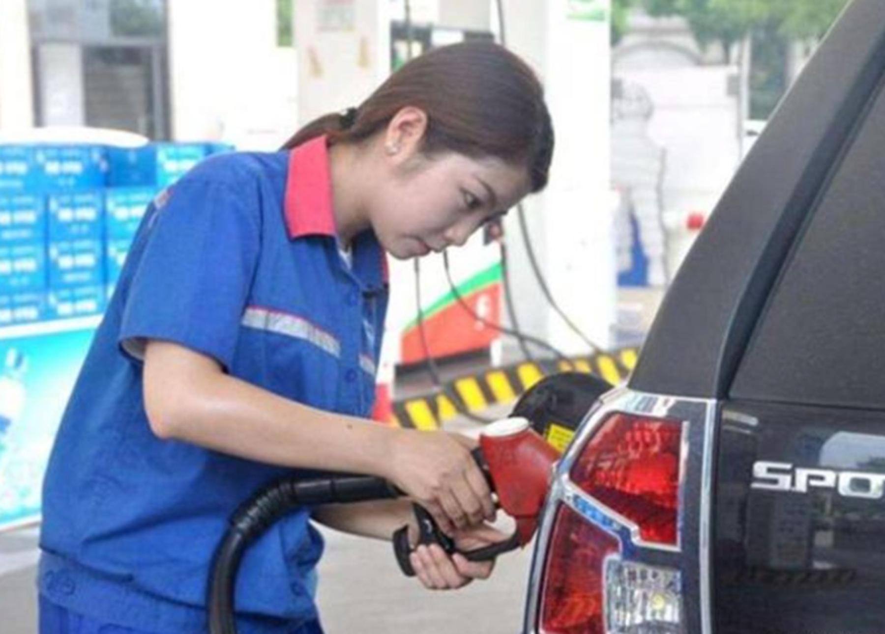 加油站员工每月工资一万多咋回事,加油站的一般员工工资是多少