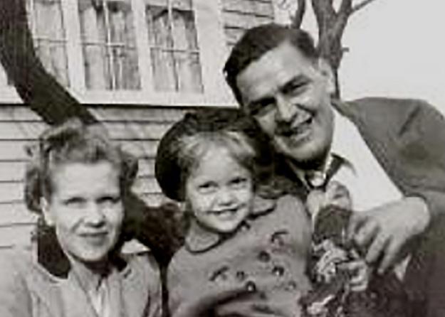 现实比小说更荒诞，美国连环女杀手艾琳·乌尔诺斯的奇葩一生