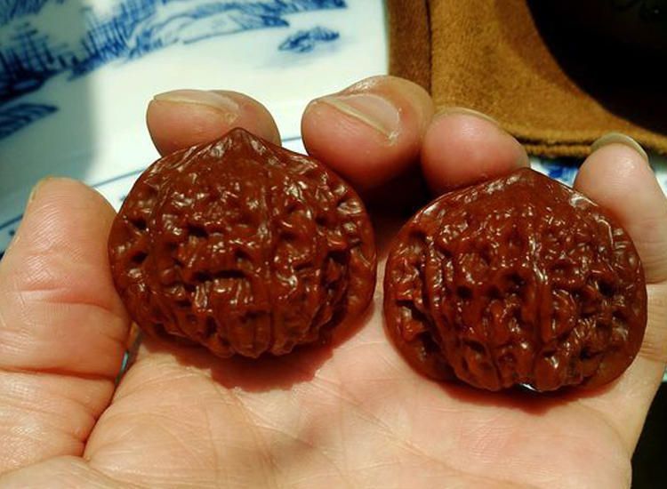 大宝闷核桃是什么原理,核桃用大宝闷完之后前后对比