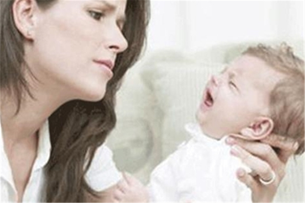 宝宝进入“厌奶期”,爸妈应该如何应对?这几点需注意