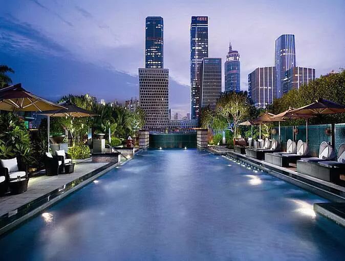 娣卞湷鍗佸ぇ椤剁骇閰掑簵鍥剧墖,娣卞湷鍗佸ぇ璞崕閰掑簵