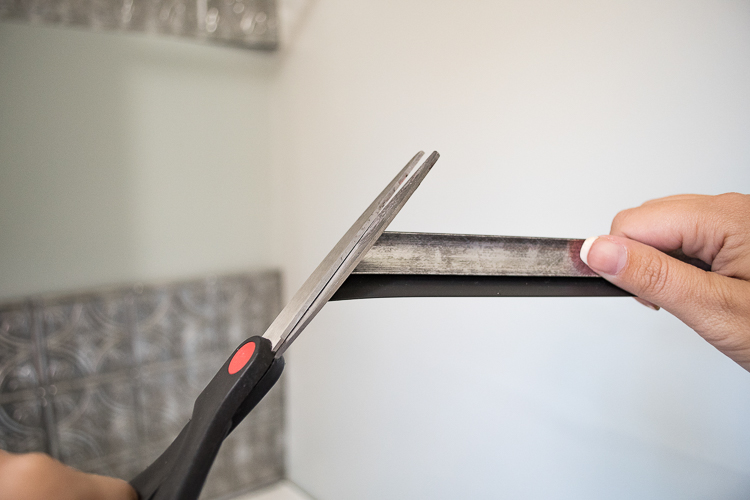 仅仅需要4步,就能在洗衣房装个防溅板,国外洗衣房晾衣值得借鉴