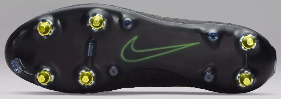 足球鞋怎么挑选布料,如何挑选足球鞋的视频