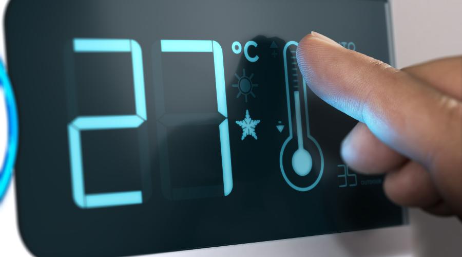 吹空调怕冷手脚冰凉怎么调理,开空调又怕太干没开又怕冷