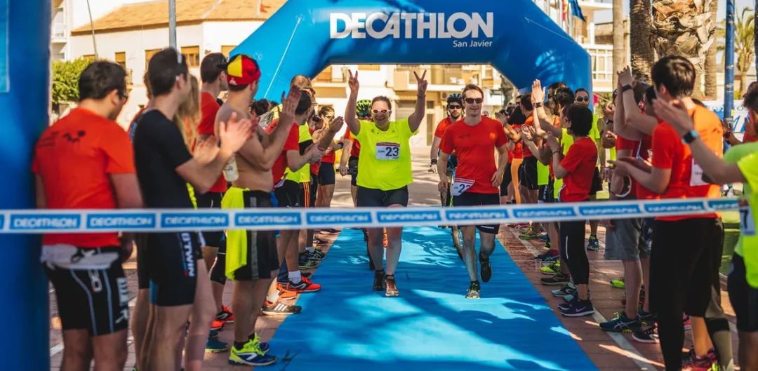 迪卡侬室内健身鞋,健身版迪士尼