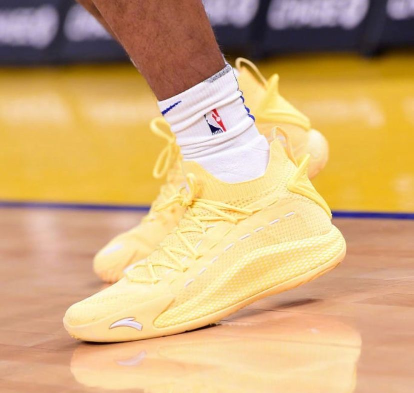 NBA球员上脚：巴特勒穿AJ31，勇士队2双安踏球鞋