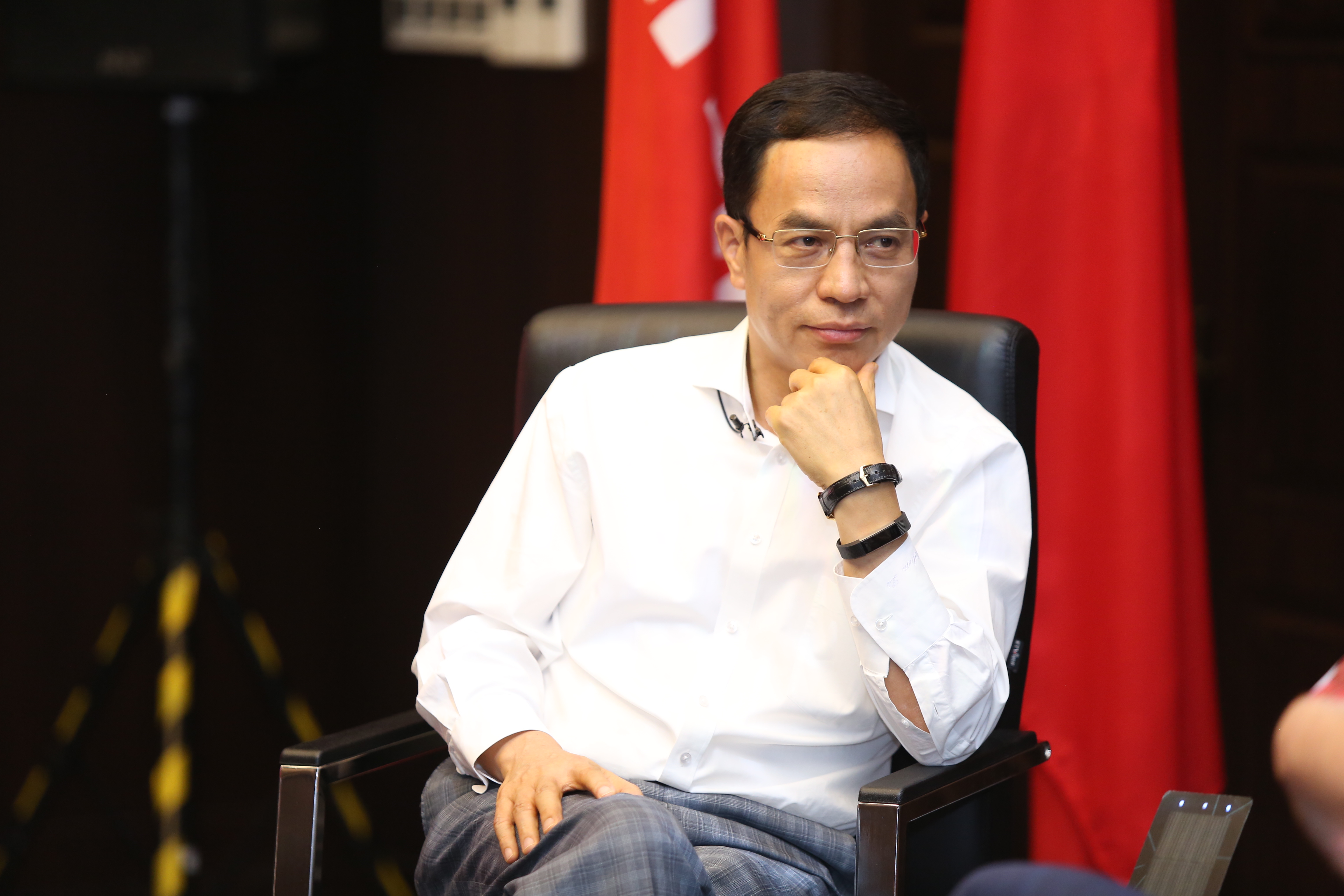 汉能集团李河君哪一年首富,汉能集团董事长李河君