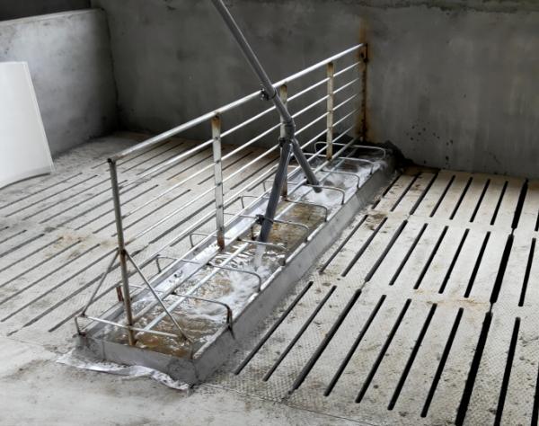 想建房子需要什么手续,楼房式猪场漏粪设计图