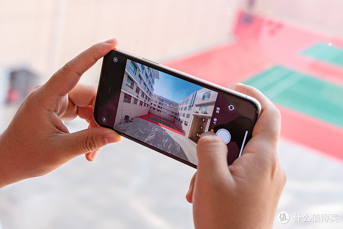 iphone11pro看视频清晰度,iphone11pro和iphone12