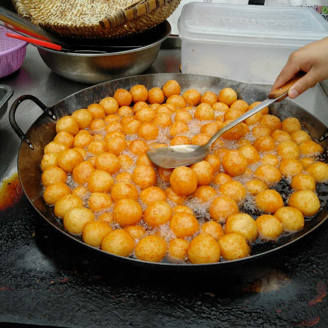 来成都必吃的十大小吃有哪些,外地人来成都必吃的十大小吃