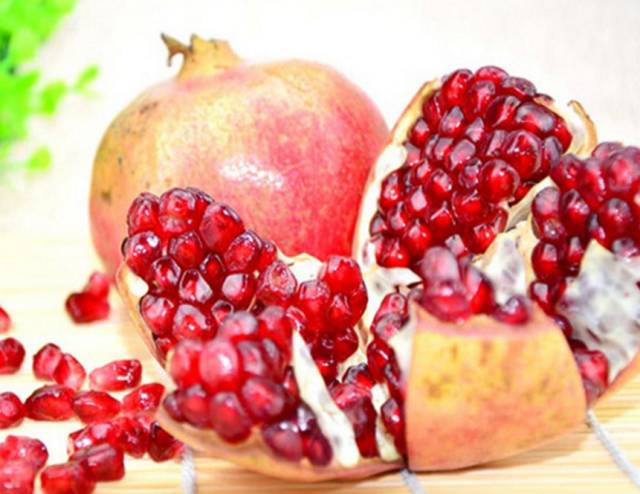 突尼斯软籽石榴种植前景预测,专业种植培育突尼斯软籽石榴