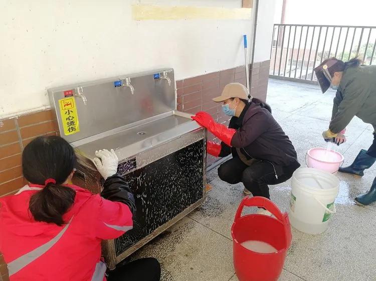 @亲爱的浠水思源学子：疫散花开，等你回来！