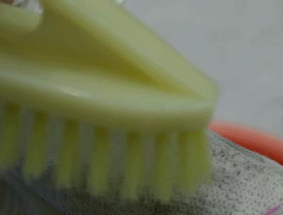 下雨天鞋子脏了怎么清洗小妙招,鞋子又脏又霉怎么洗