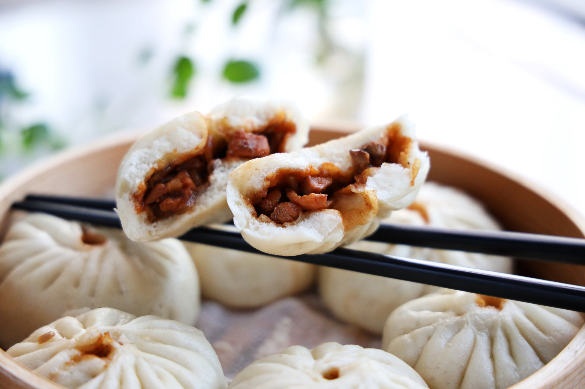 四川巴中正宗酱肉包的馅料全过程,茄子洋葱酱肉包馅料最正宗的做法