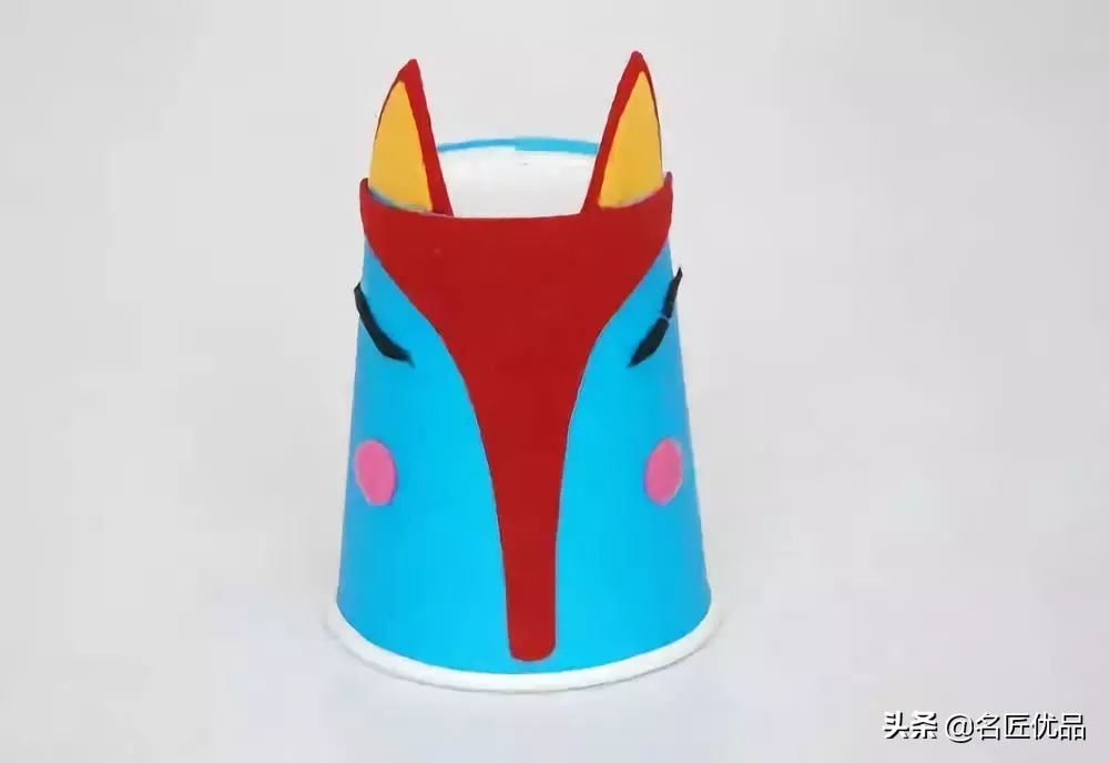 用两个纸杯手工制作纸杯娃娃,用纸杯做的纸杯手工