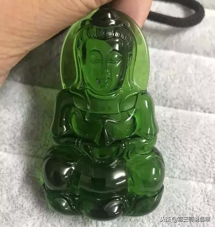 泰国翡翠佛,泰国王室的神秘翡翠佛