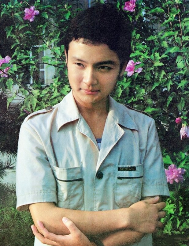 欧阳奋强的婚姻生活,18岁遇见初恋25岁与初恋步入婚姻