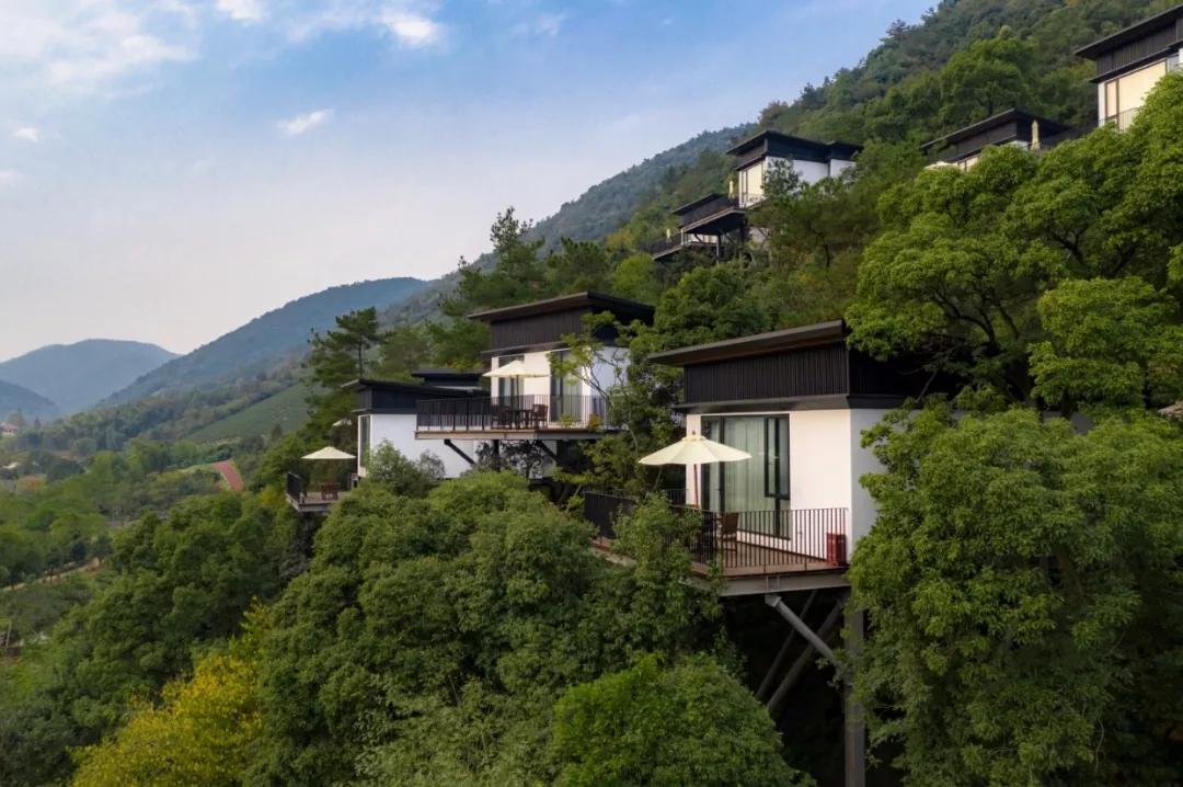 露天温泉小院精品,一房一厅庭院私家温泉