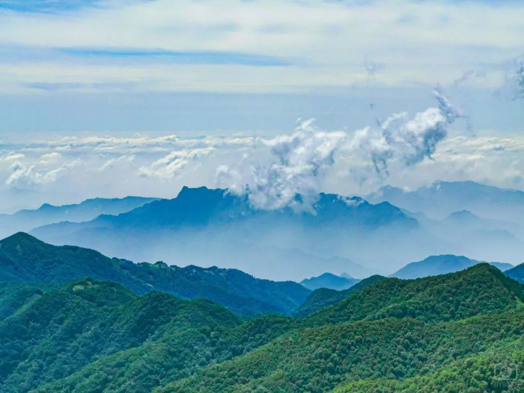 徒步穿越北驼梁完整版,穿越花海古道游记