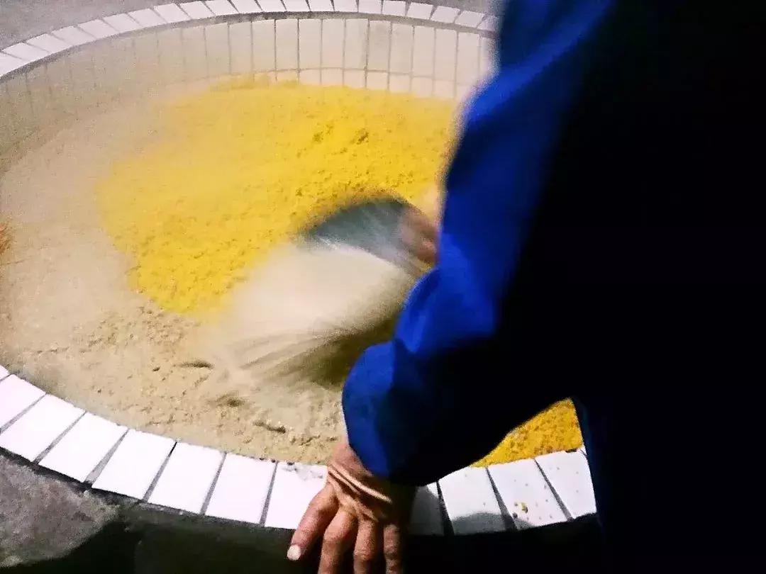 陕西琼锅糖哪里最好吃,琼锅糖制作全过程