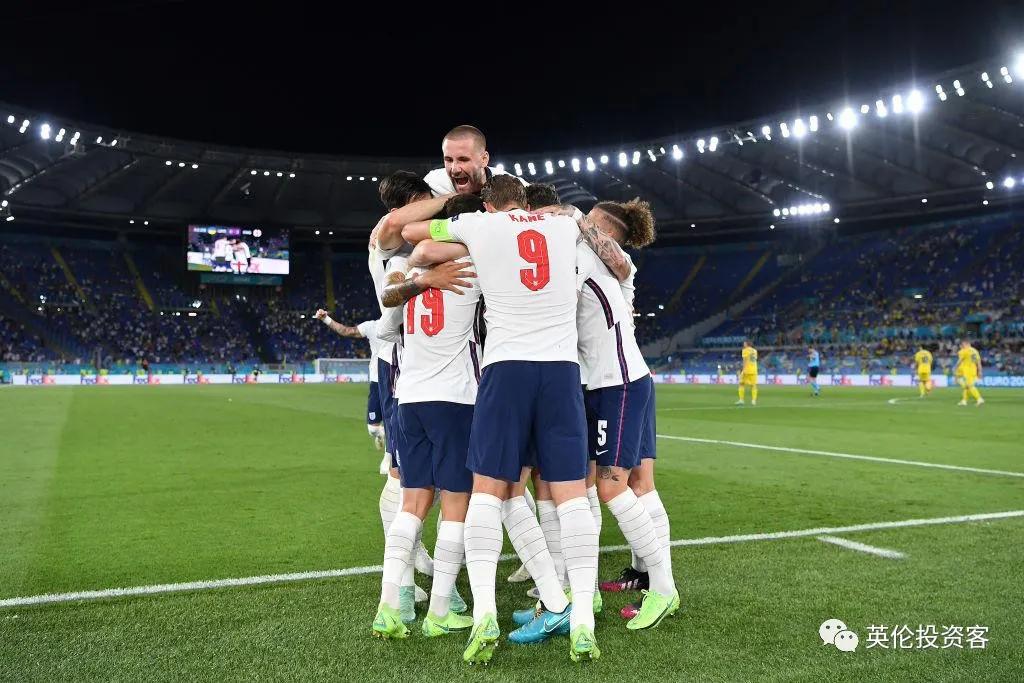 英格兰进球球迷疯狂欢呼,英格兰球迷疯狂庆祝淘汰德国