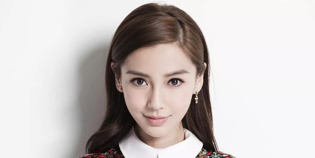 杨颖黄晓明最开始照片,杨颖靠黄晓明火的前后